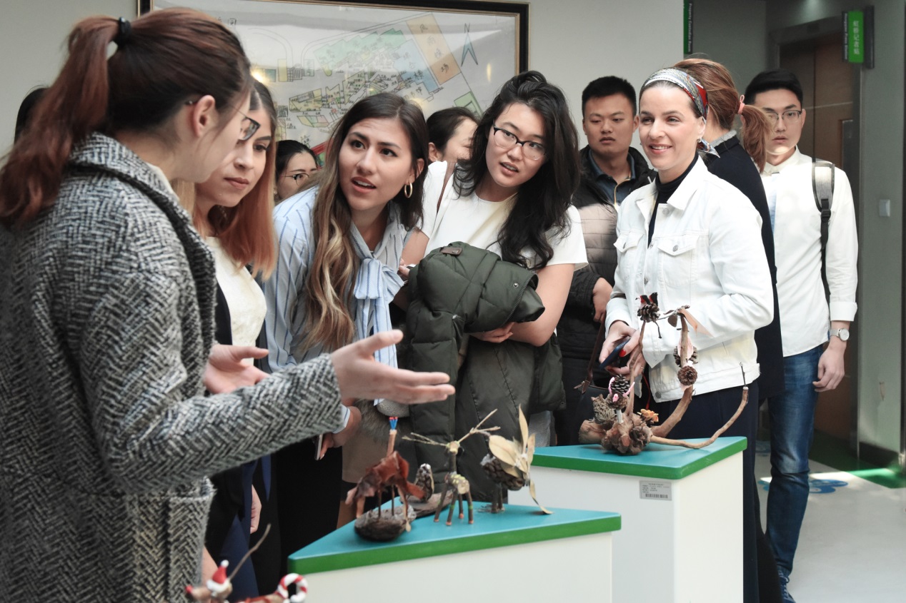 c4ed7941356d739bfa87f56a6a8a371