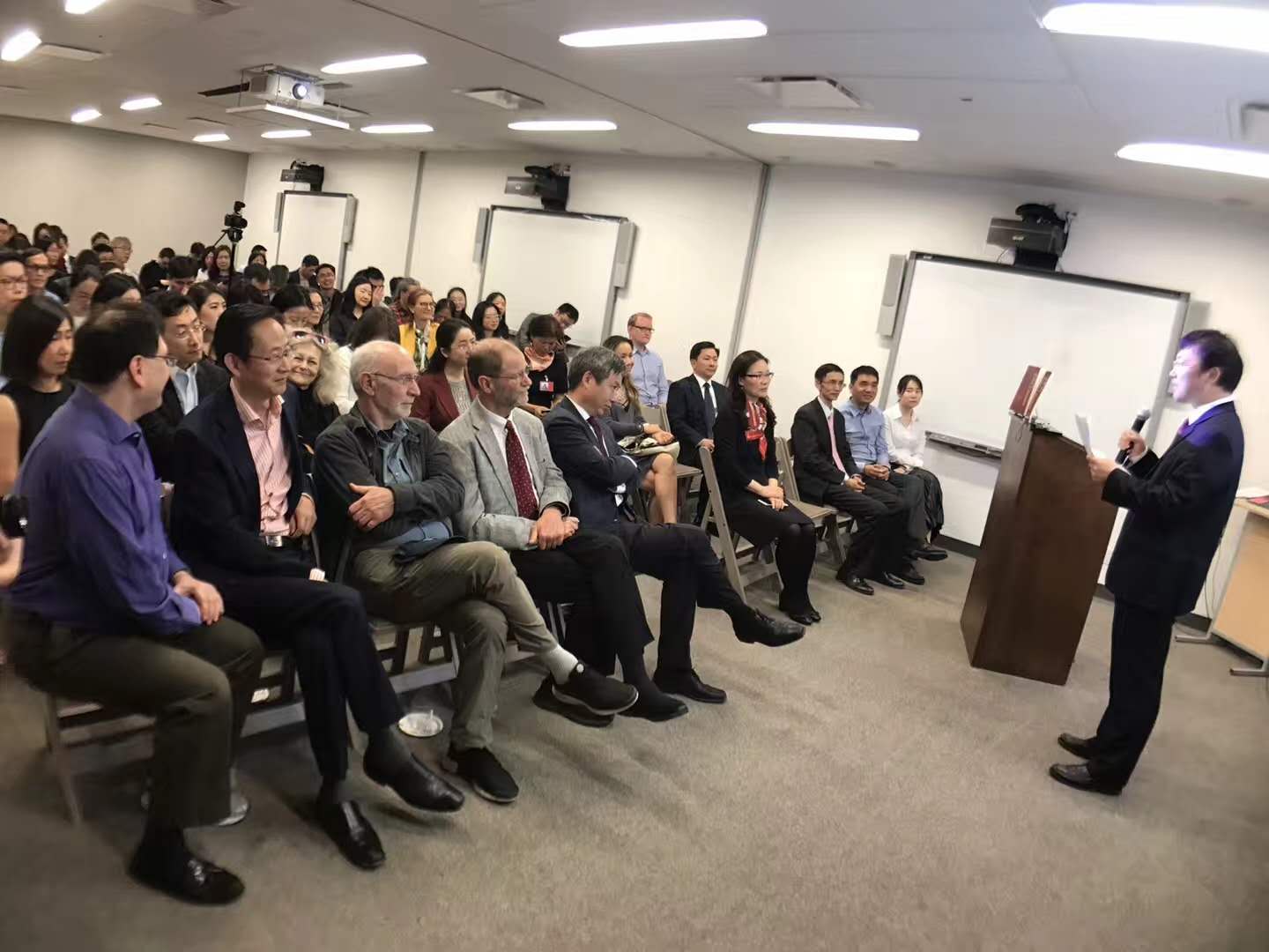 The launch ceremony is held in the China Institute in America.